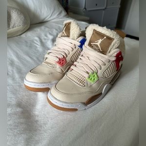 Jordan 4s